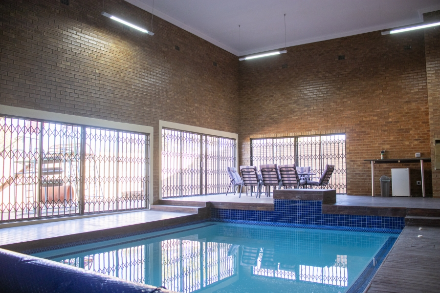 6 Bedroom Property for Sale in Vaal Marina Gauteng