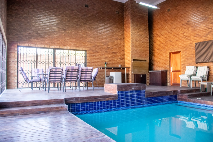 6 Bedroom Property for Sale in Vaal Marina Gauteng