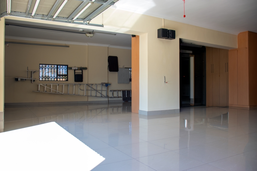 6 Bedroom Property for Sale in Vaal Marina Gauteng