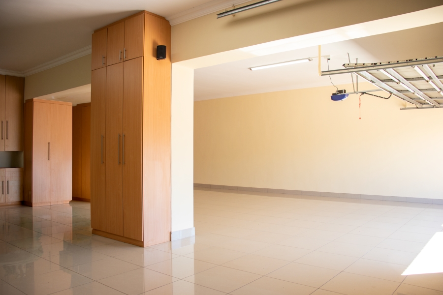 6 Bedroom Property for Sale in Vaal Marina Gauteng