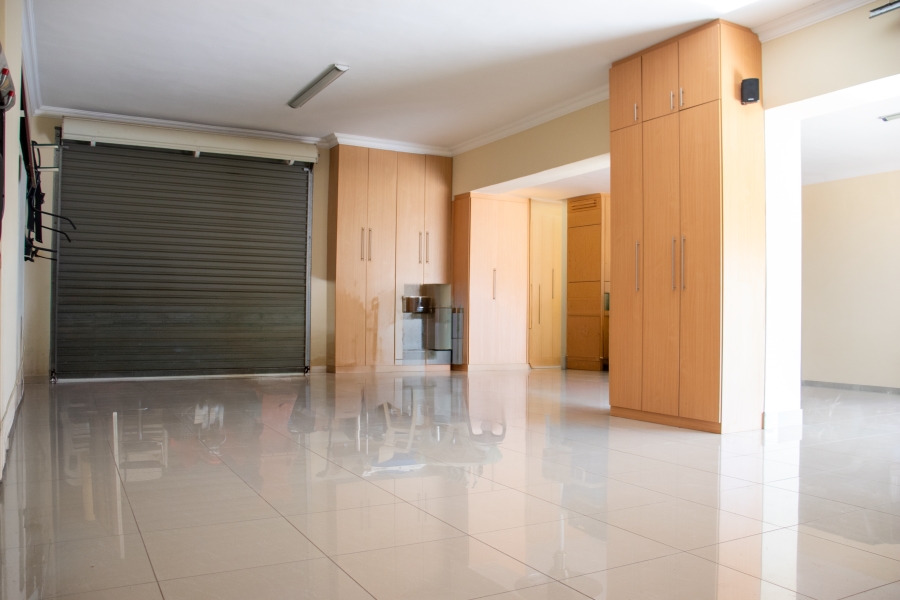 6 Bedroom Property for Sale in Vaal Marina Gauteng