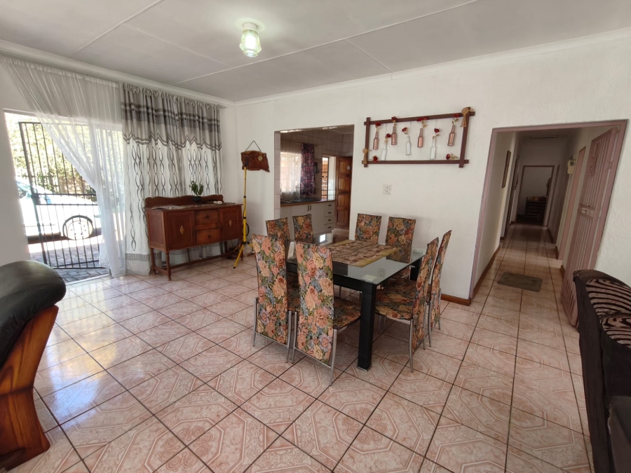 To Let 3 Bedroom Property for Rent in Kookrus Gauteng