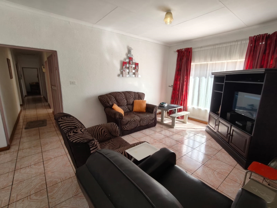 To Let 3 Bedroom Property for Rent in Kookrus Gauteng