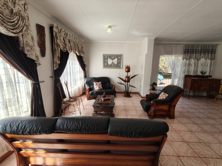 To Let 3 Bedroom Property for Rent in Kookrus Gauteng