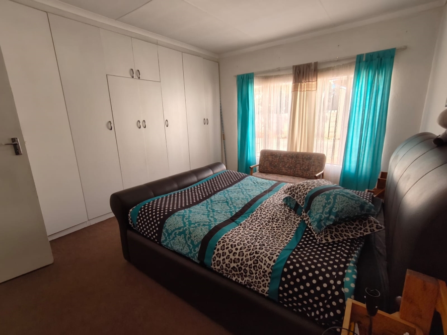 To Let 3 Bedroom Property for Rent in Kookrus Gauteng