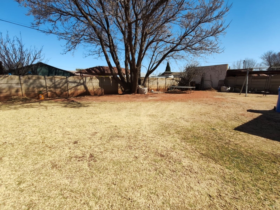 To Let 3 Bedroom Property for Rent in Kookrus Gauteng