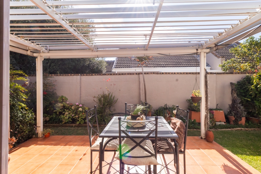 2 Bedroom Property for Sale in Willow Park Manor Gauteng