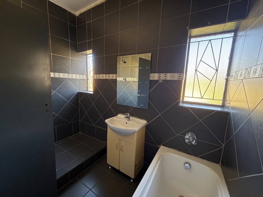 To Let 3 Bedroom Property for Rent in Vanderbijlpark Cw 6 Gauteng