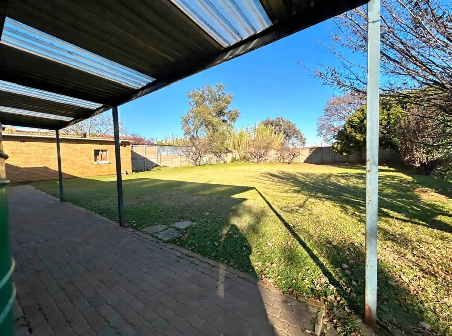 To Let 3 Bedroom Property for Rent in Vanderbijlpark Cw 6 Gauteng