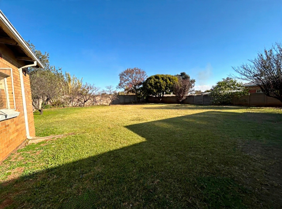 To Let 3 Bedroom Property for Rent in Vanderbijlpark Cw 6 Gauteng