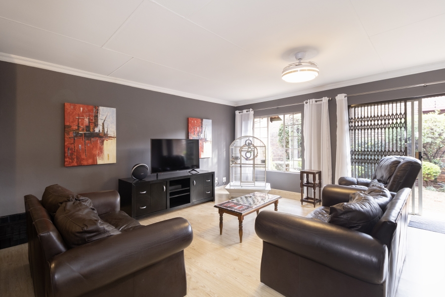 3 Bedroom Property for Sale in Eldoraigne Gauteng