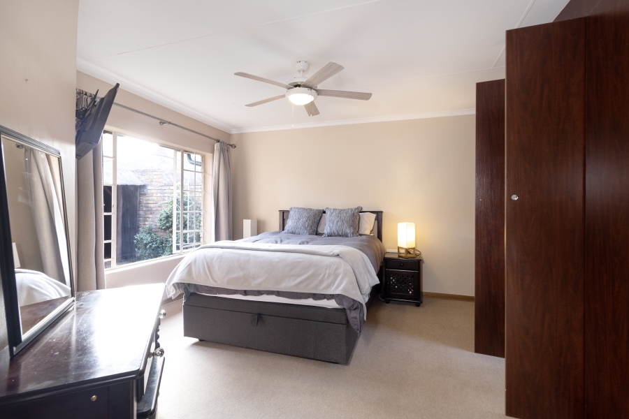 3 Bedroom Property for Sale in Eldoraigne Gauteng