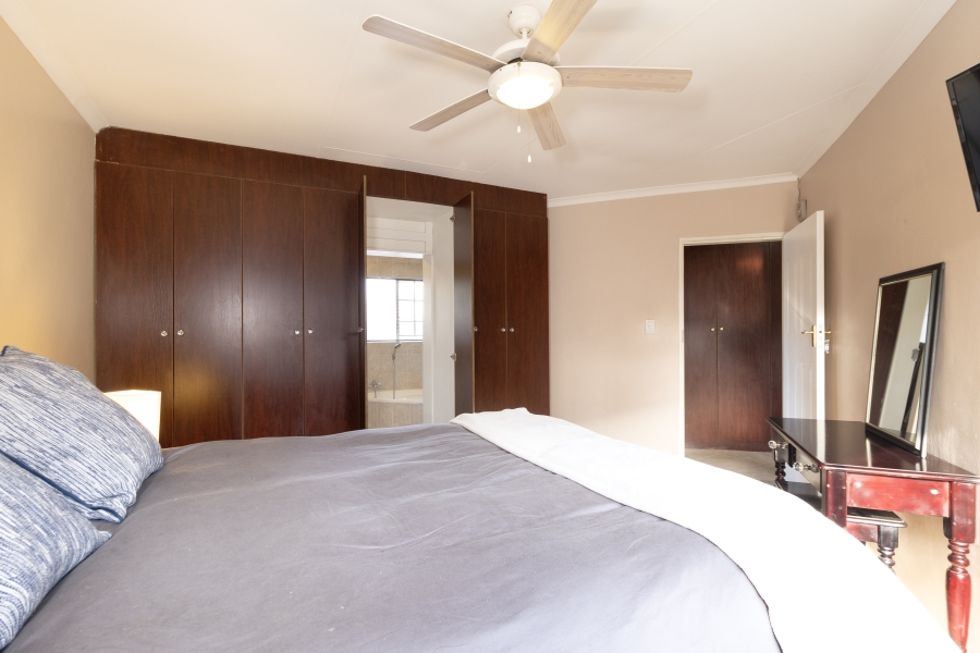 3 Bedroom Property for Sale in Eldoraigne Gauteng