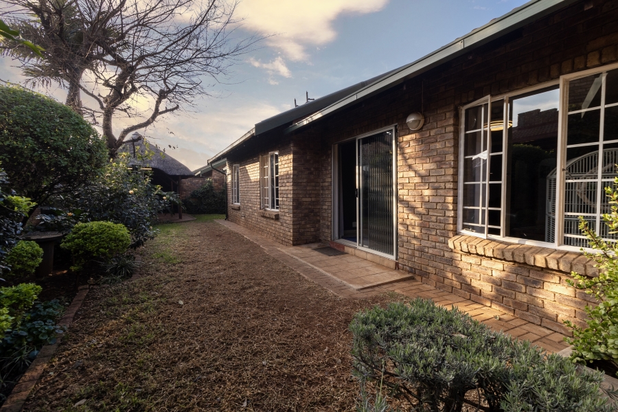 3 Bedroom Property for Sale in Eldoraigne Gauteng