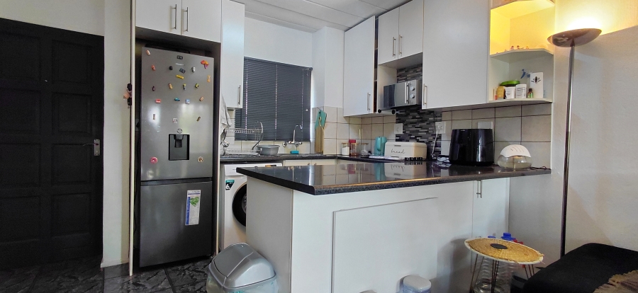 1 Bedroom Property for Sale in Beyers Park Gauteng