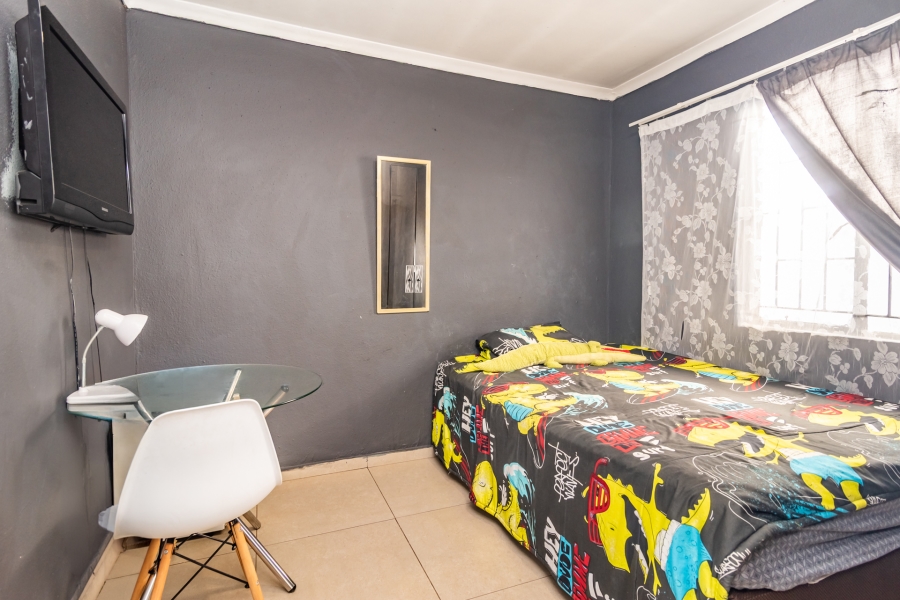 2 Bedroom Property for Sale in Protea Glen Gauteng