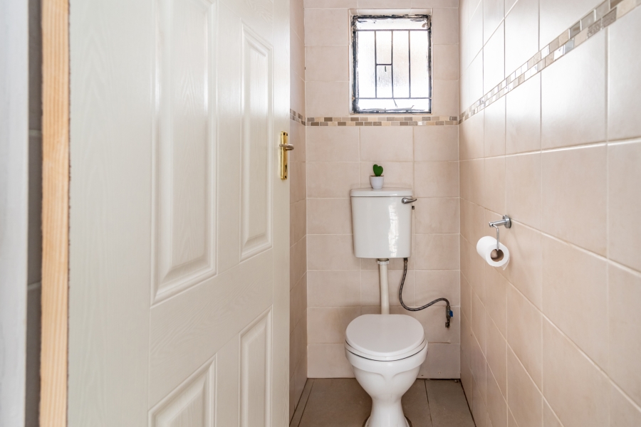 2 Bedroom Property for Sale in Protea Glen Gauteng