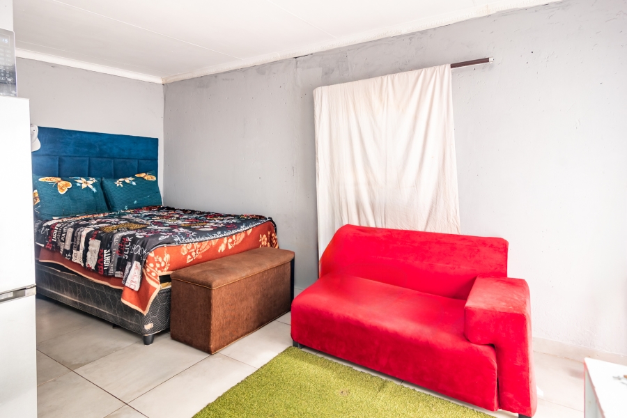 2 Bedroom Property for Sale in Protea Glen Gauteng