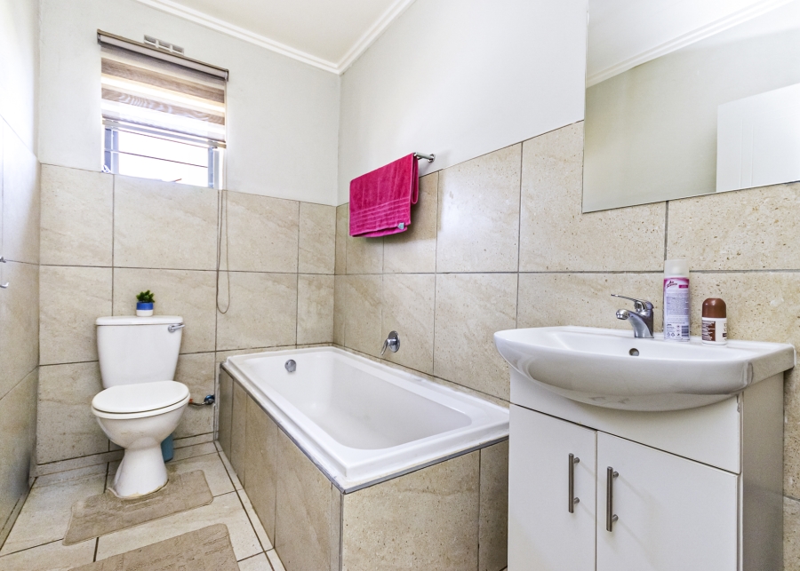 3 Bedroom Property for Sale in Mindalore Gauteng