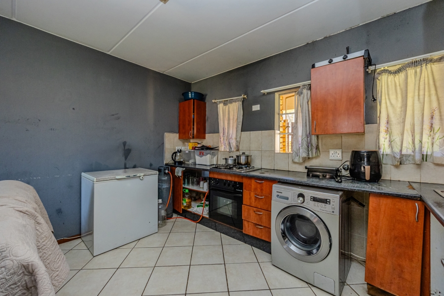 2 Bedroom Property for Sale in Laser Park Gauteng