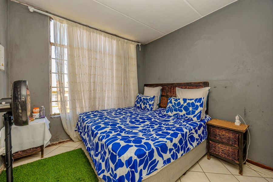 2 Bedroom Property for Sale in Laser Park Gauteng