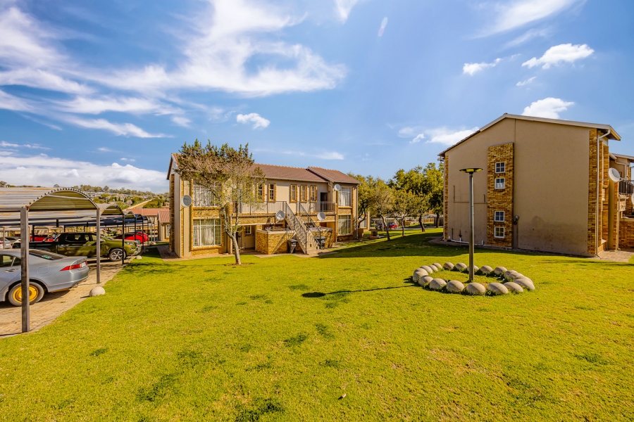 2 Bedroom Property for Sale in Laser Park Gauteng