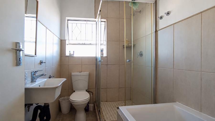 2 Bedroom Property for Sale in Buccleuch Gauteng