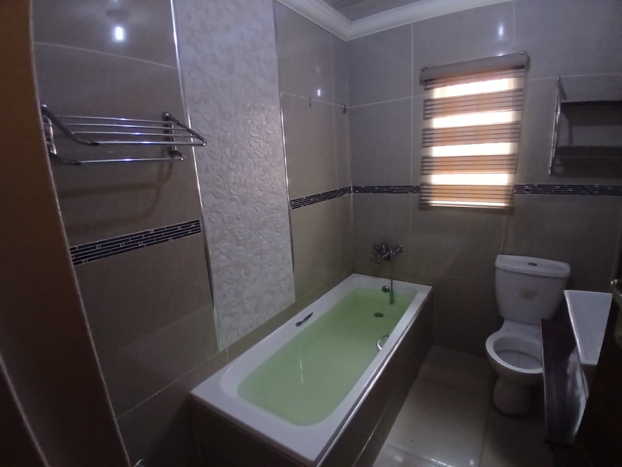 4 Bedroom Property for Sale in Karenpark Gauteng