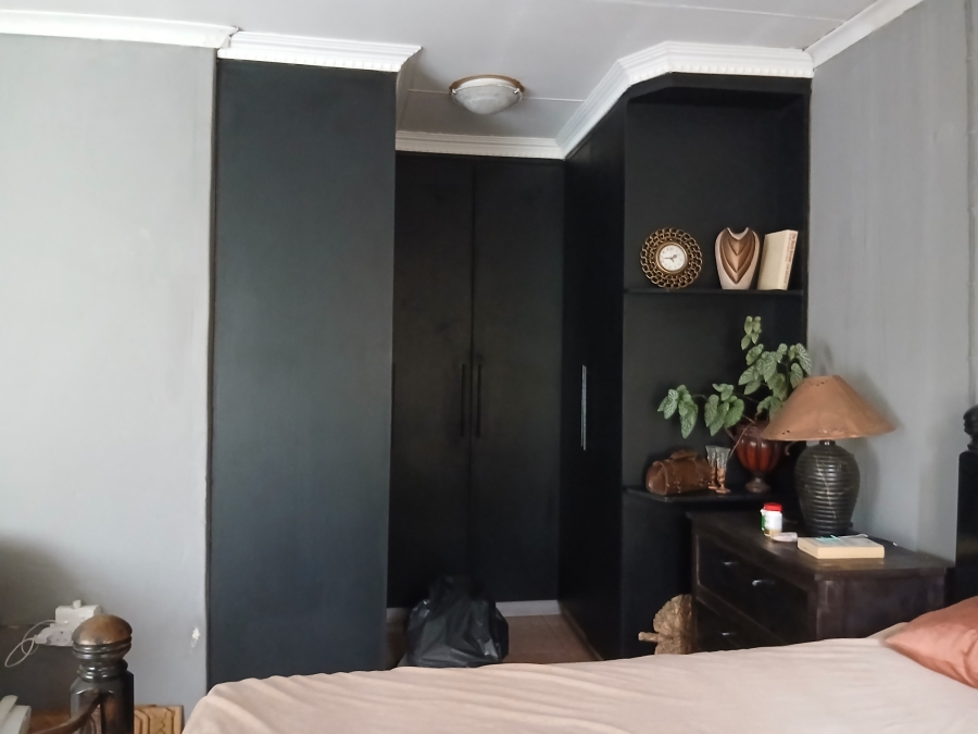 3 Bedroom Property for Sale in Kwa Thema Phase 2 Gauteng