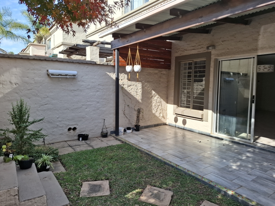 2 Bedroom Property for Sale in Pretorius Park Gauteng