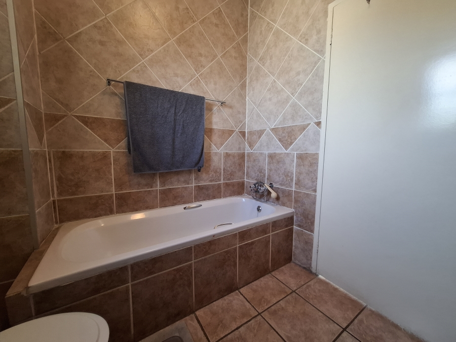 2 Bedroom Property for Sale in Pretorius Park Gauteng