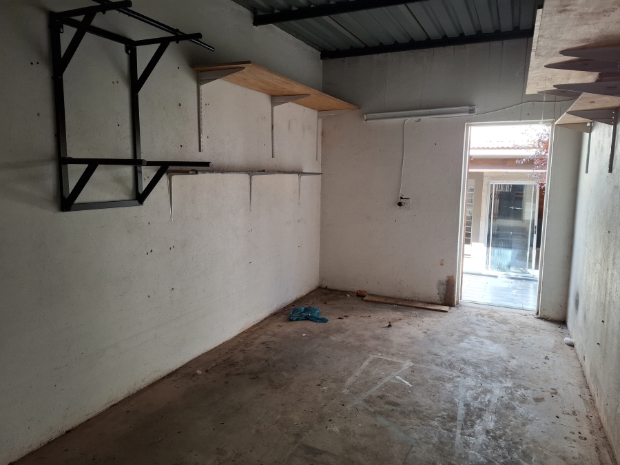 2 Bedroom Property for Sale in Pretorius Park Gauteng