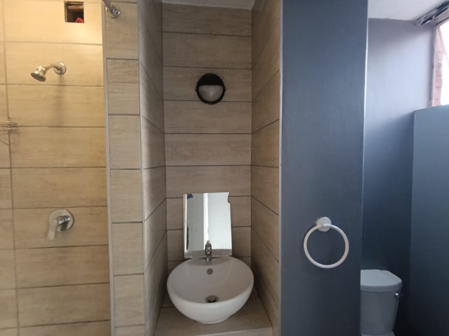 2 Bedroom Property for Sale in Wonderboom South Gauteng