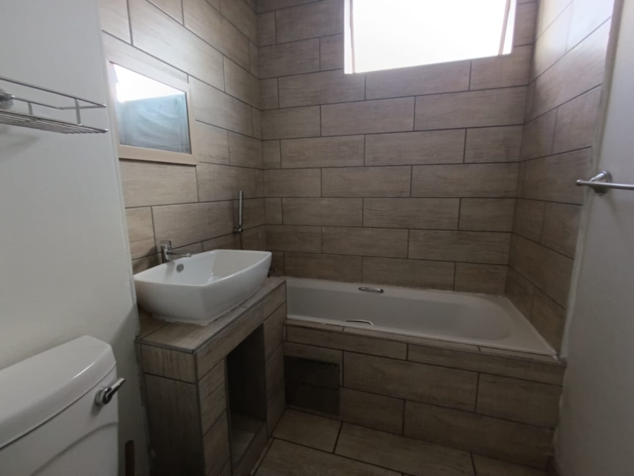 2 Bedroom Property for Sale in Wonderboom South Gauteng