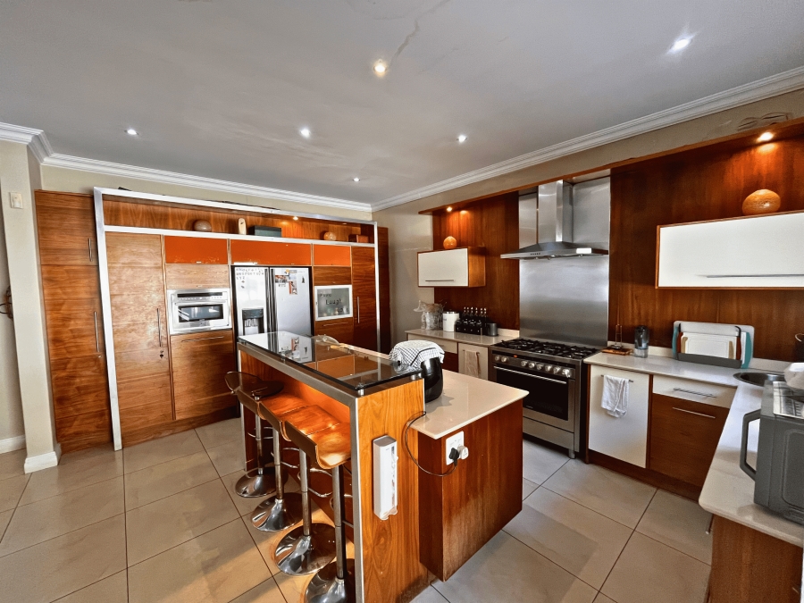 4 Bedroom Property for Sale in Bedford Gardens Gauteng