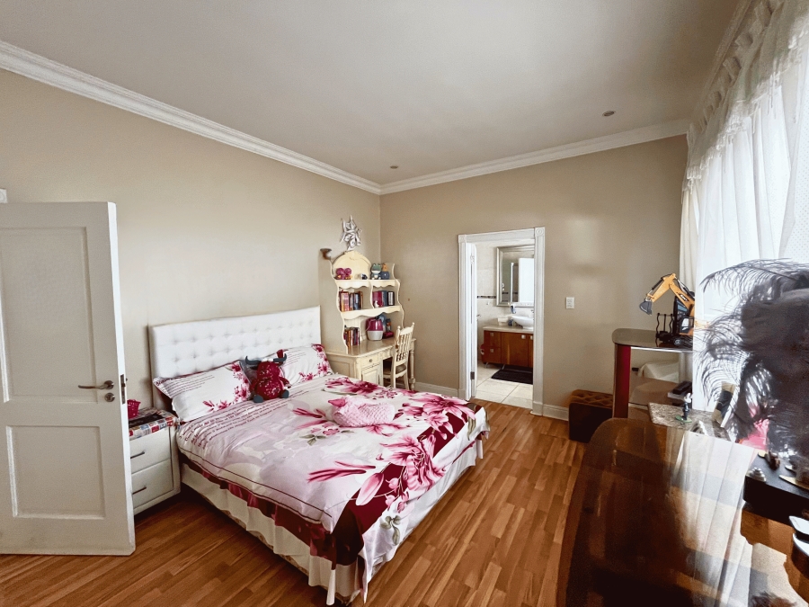 4 Bedroom Property for Sale in Bedford Gardens Gauteng