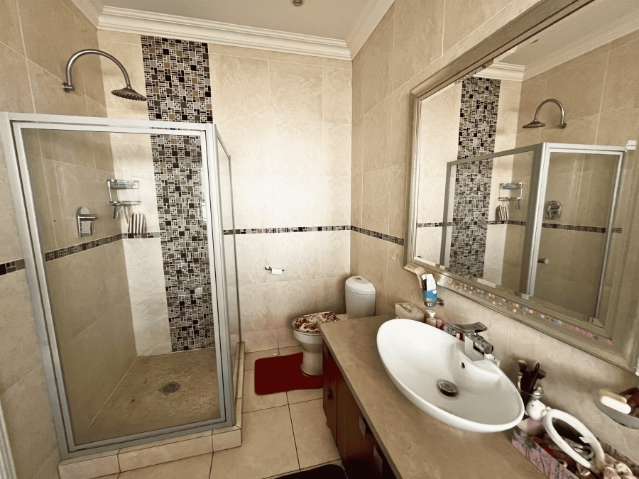 4 Bedroom Property for Sale in Bedford Gardens Gauteng