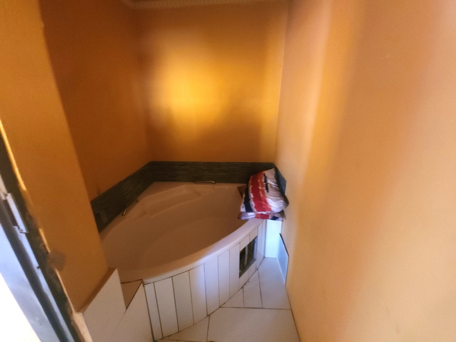 4 Bedroom Property for Sale in Kensington Gauteng