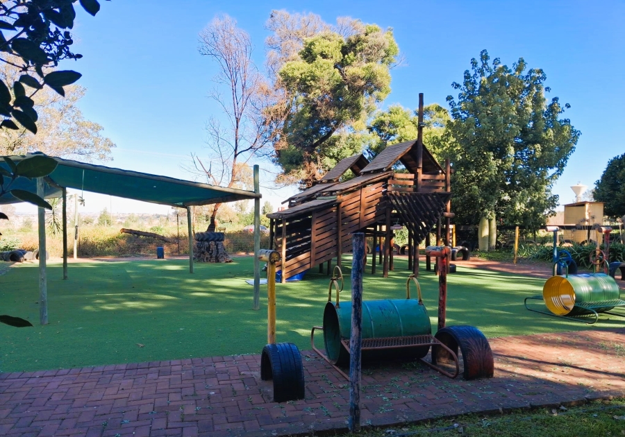 4 Bedroom Property for Sale in Glen Austin Gauteng