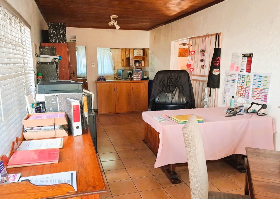 4 Bedroom Property for Sale in Glen Austin Gauteng