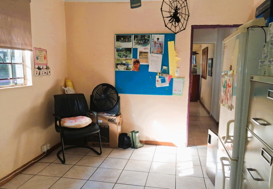 4 Bedroom Property for Sale in Glen Austin Gauteng