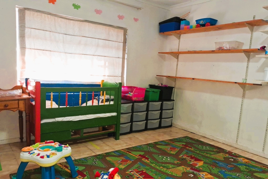 4 Bedroom Property for Sale in Glen Austin Gauteng