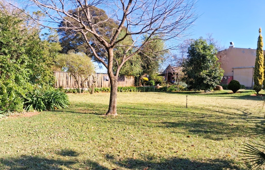 4 Bedroom Property for Sale in Glen Austin Gauteng