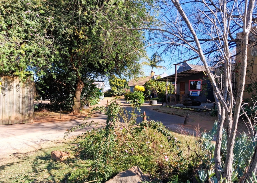 4 Bedroom Property for Sale in Glen Austin Gauteng