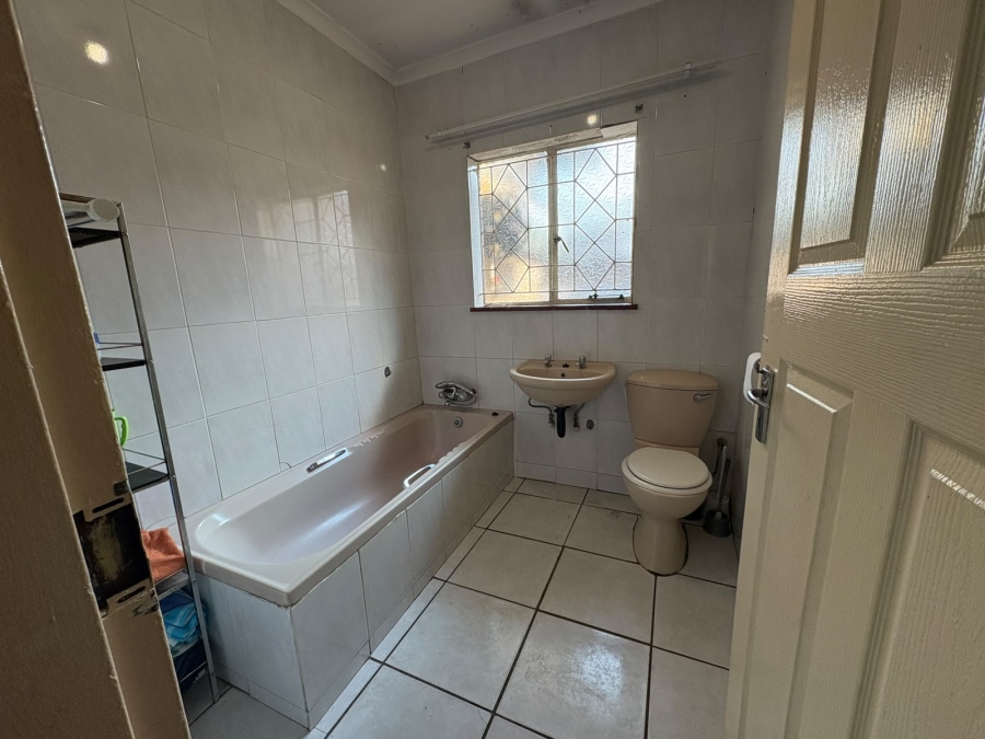 4 Bedroom Property for Sale in Reigerpark Gauteng