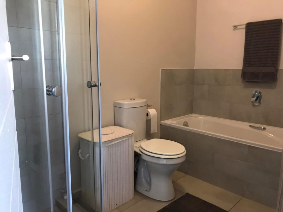 1 Bedroom Property for Sale in Lombardy Estate Gauteng