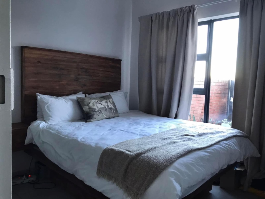 1 Bedroom Property for Sale in Lombardy Estate Gauteng