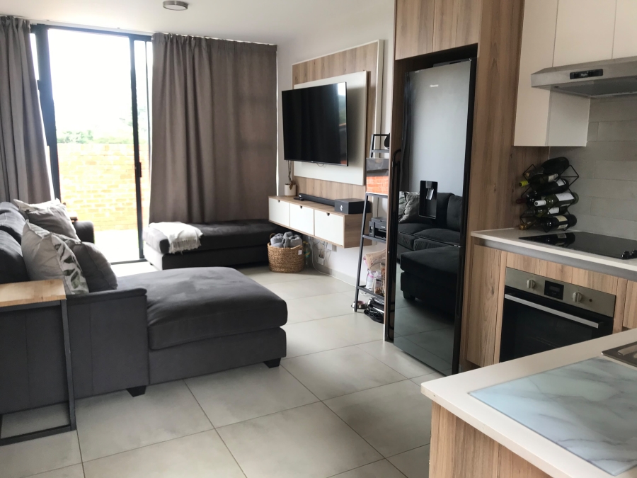 1 Bedroom Property for Sale in Lombardy Estate Gauteng