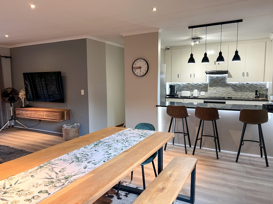 3 Bedroom Property for Sale in Equestria Gauteng