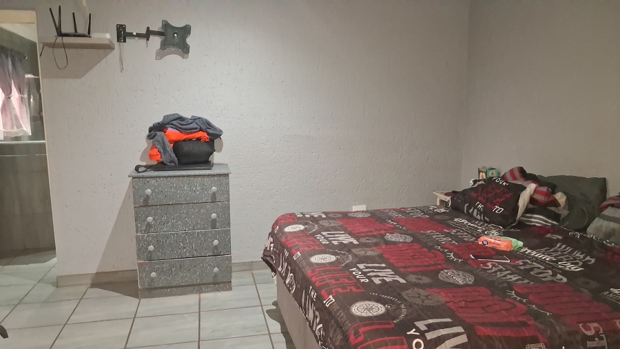 To Let 3 Bedroom Property for Rent in Rensburg Gauteng
